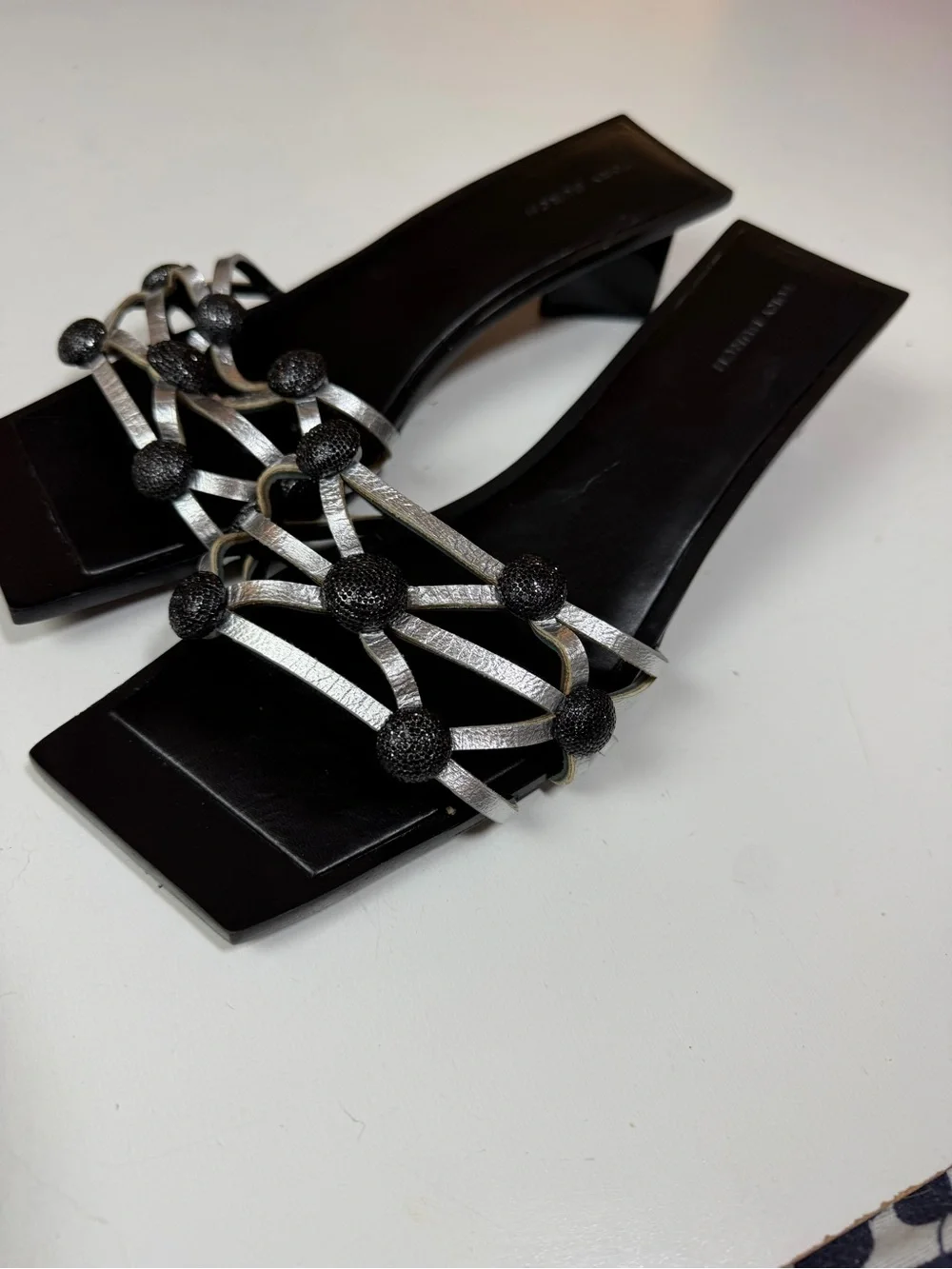 Tory Burch Black Crystal Bobble Silver Metallic Leather Square Toe Low Heels 8.5